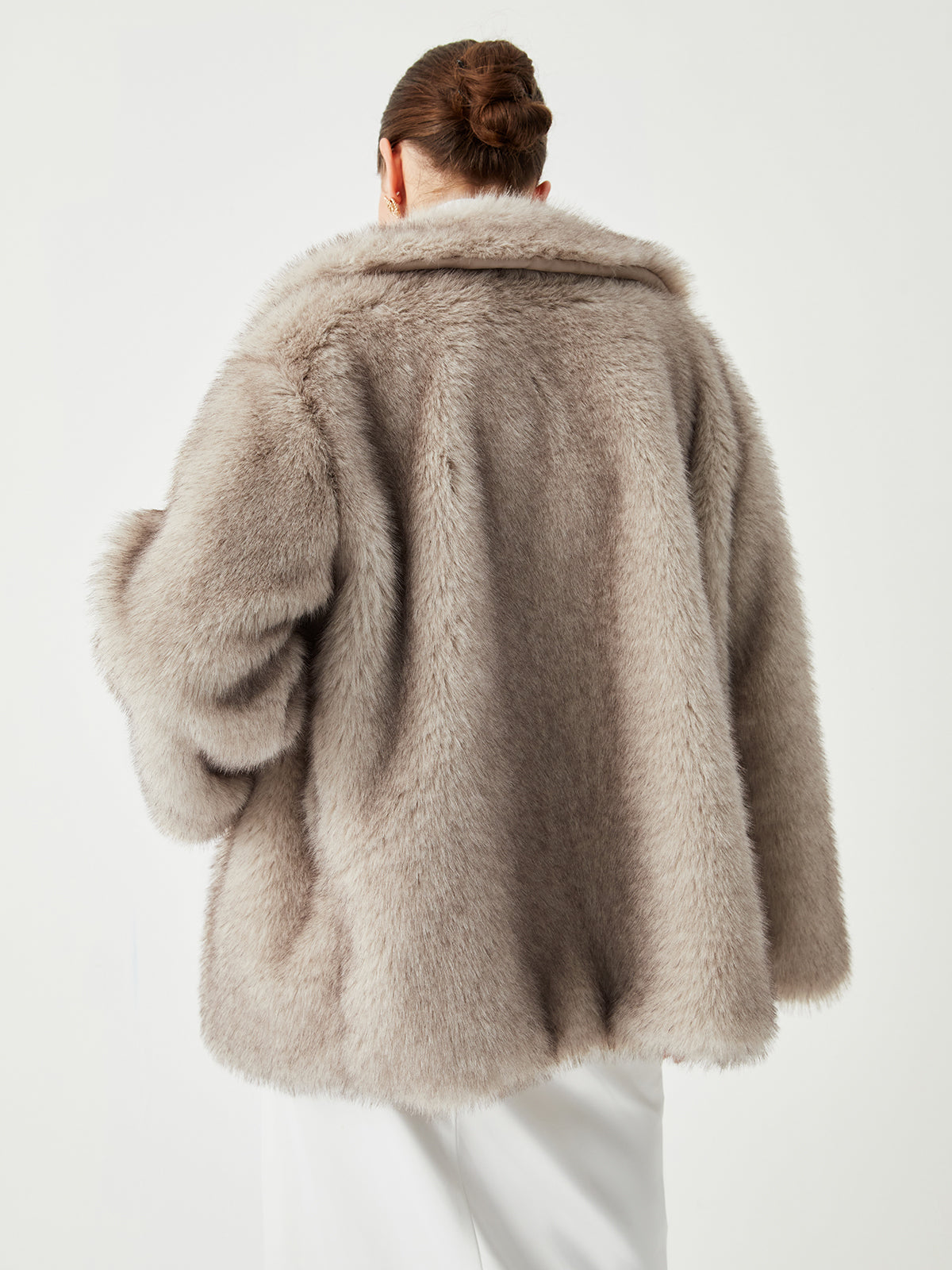 Oversized Collared Faux Fur Coat 5
