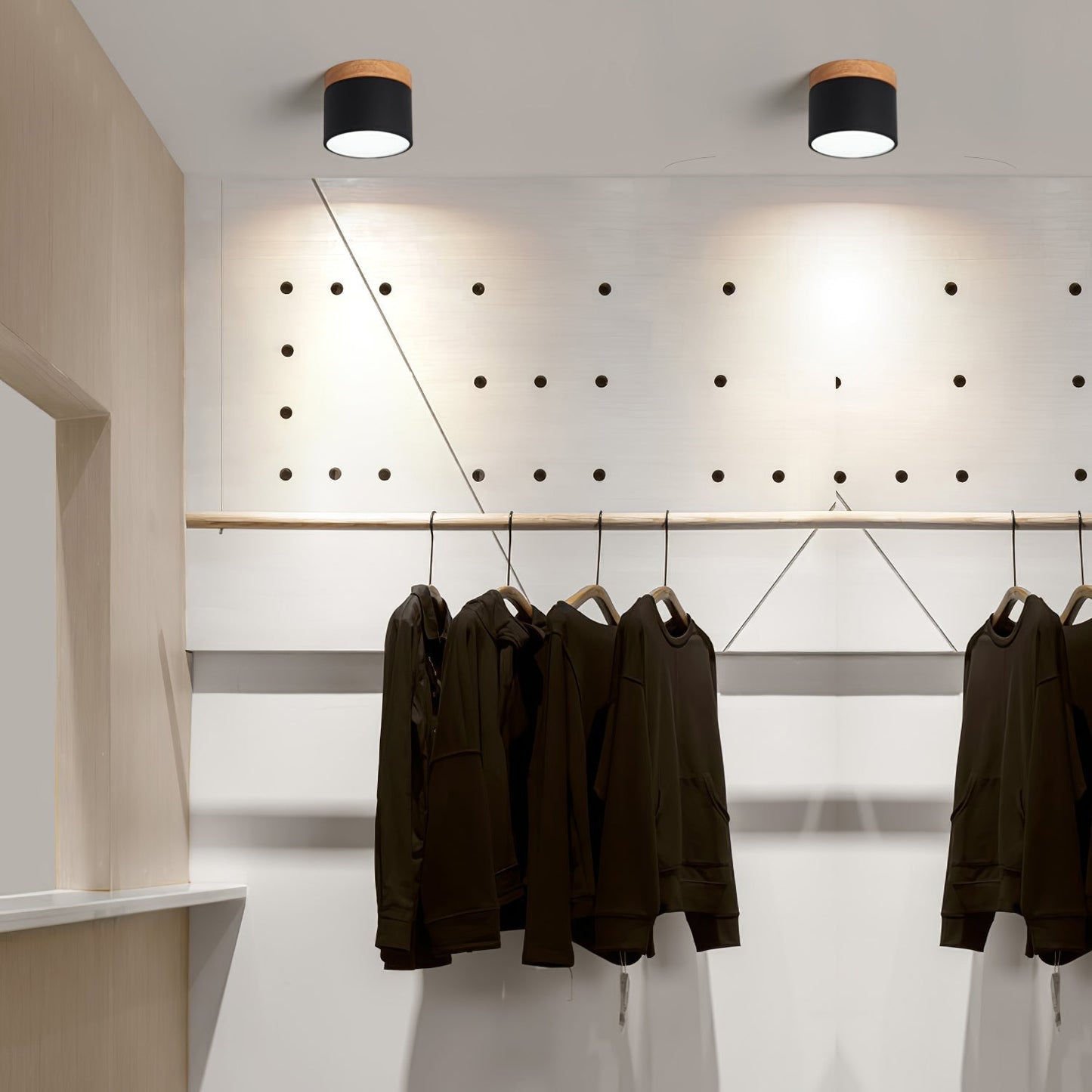 DirectLuxe - Ceiling Spotlight with Minimalist Style and Accurate Lighting