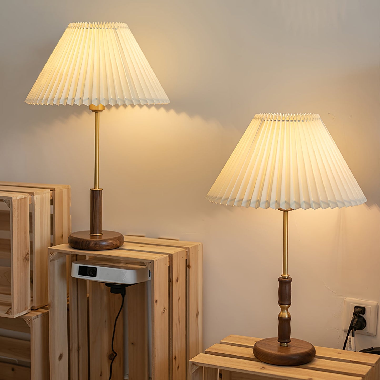 GrainLuxe - Elegant Table Lamp