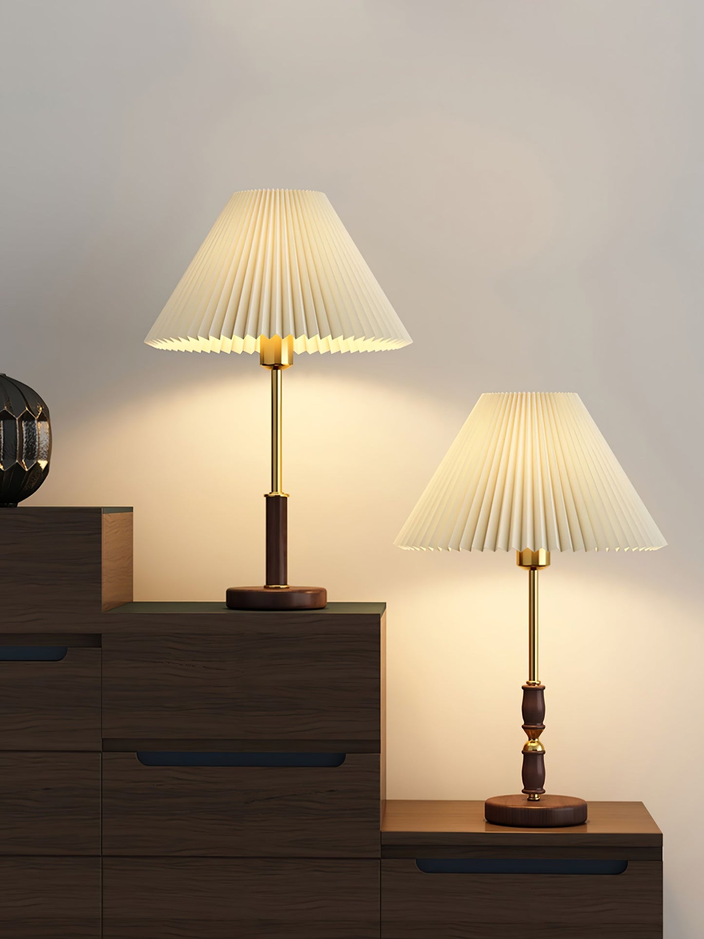 GrainLuxe - Elegant Table Lamp