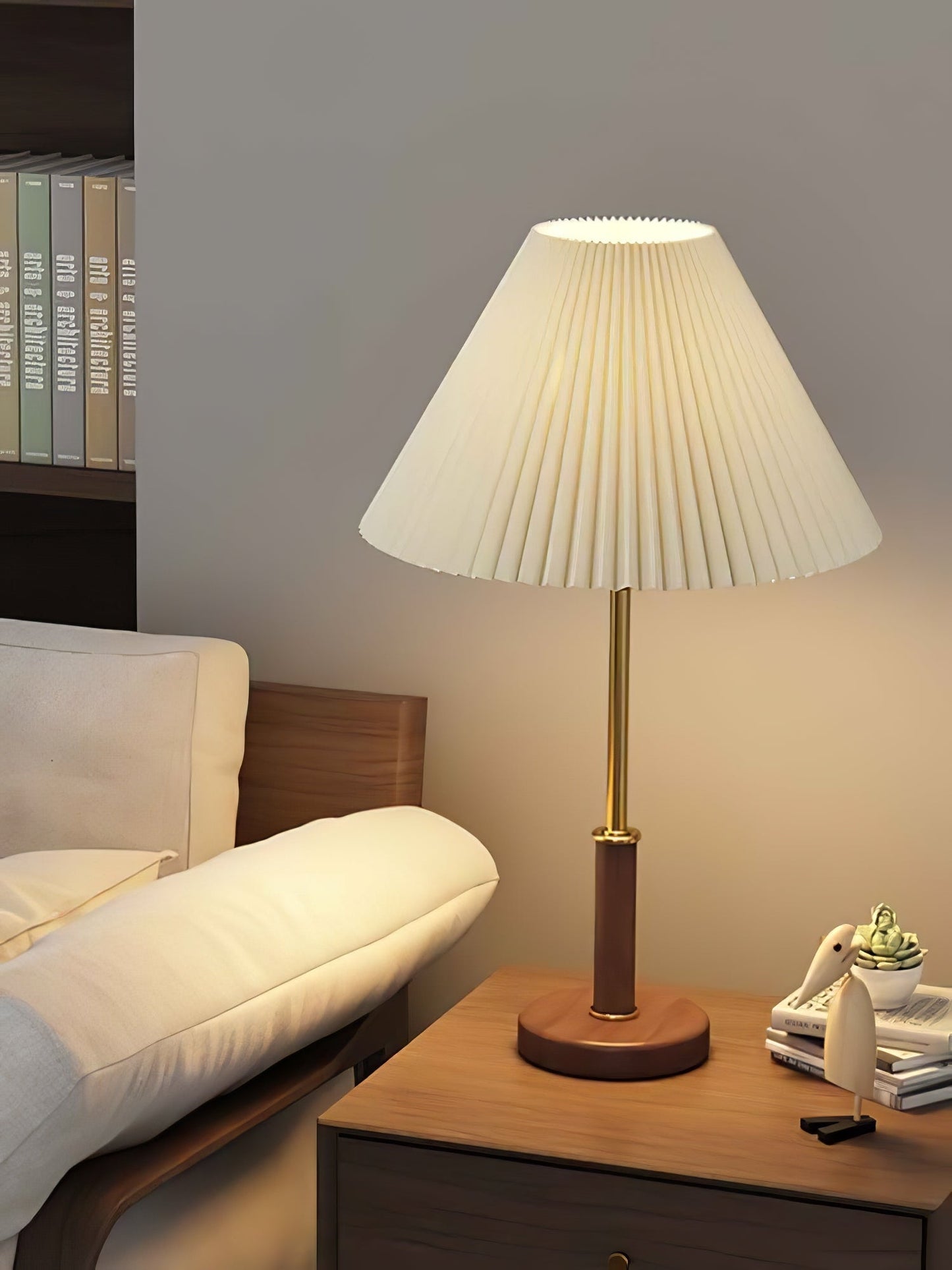 GrainLuxe - Elegant Table Lamp
