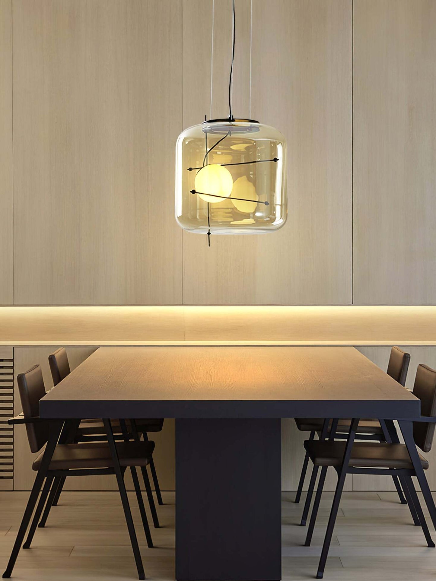 CognacLuxe - Elegante Lampada a Sospensione in Vetro