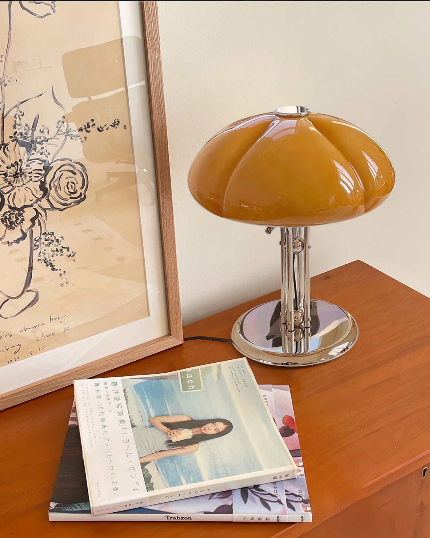 RetroGlow – Orange Glass Desk Lamp