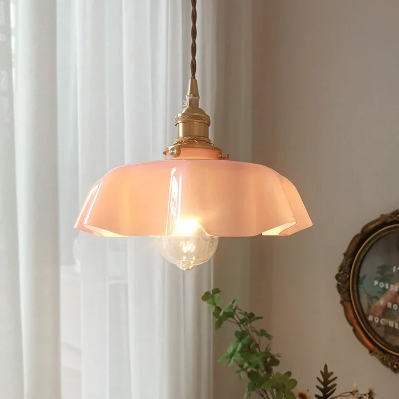 RadiantBrass – Sophisticated Pendant Light