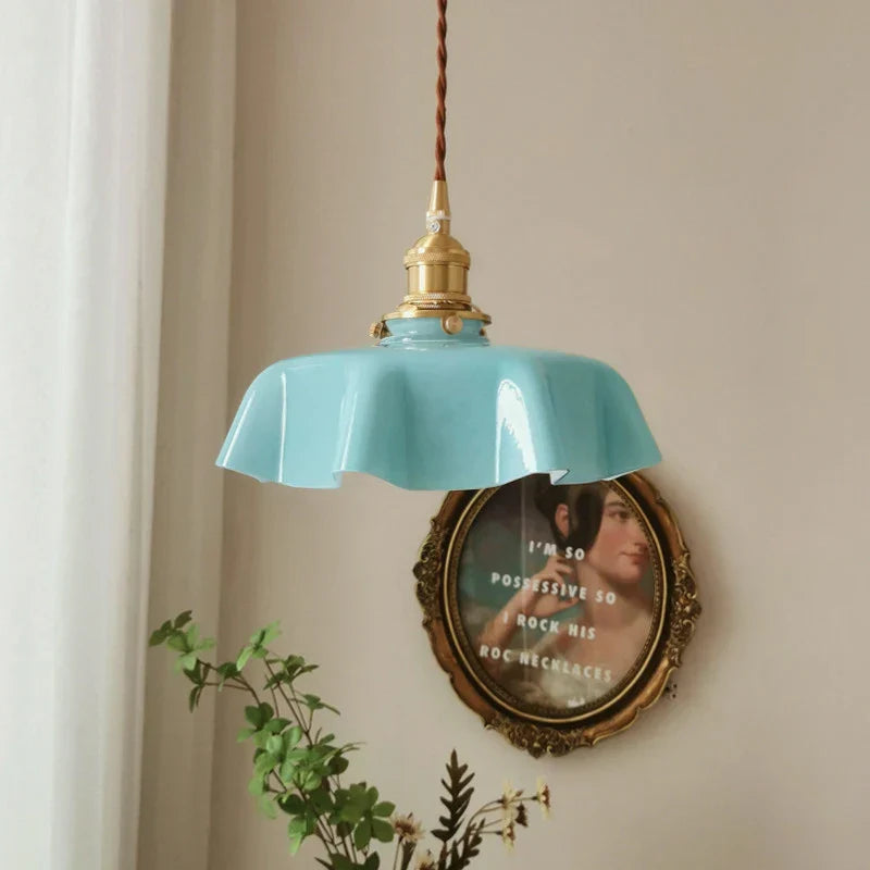 RadiantBrass – Sophisticated Pendant Light