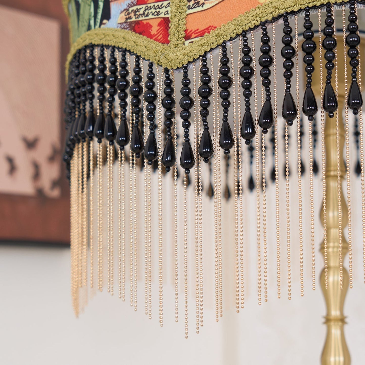 VintageBloom - Tafel Lamp in Franse Bloemmotief met Franje