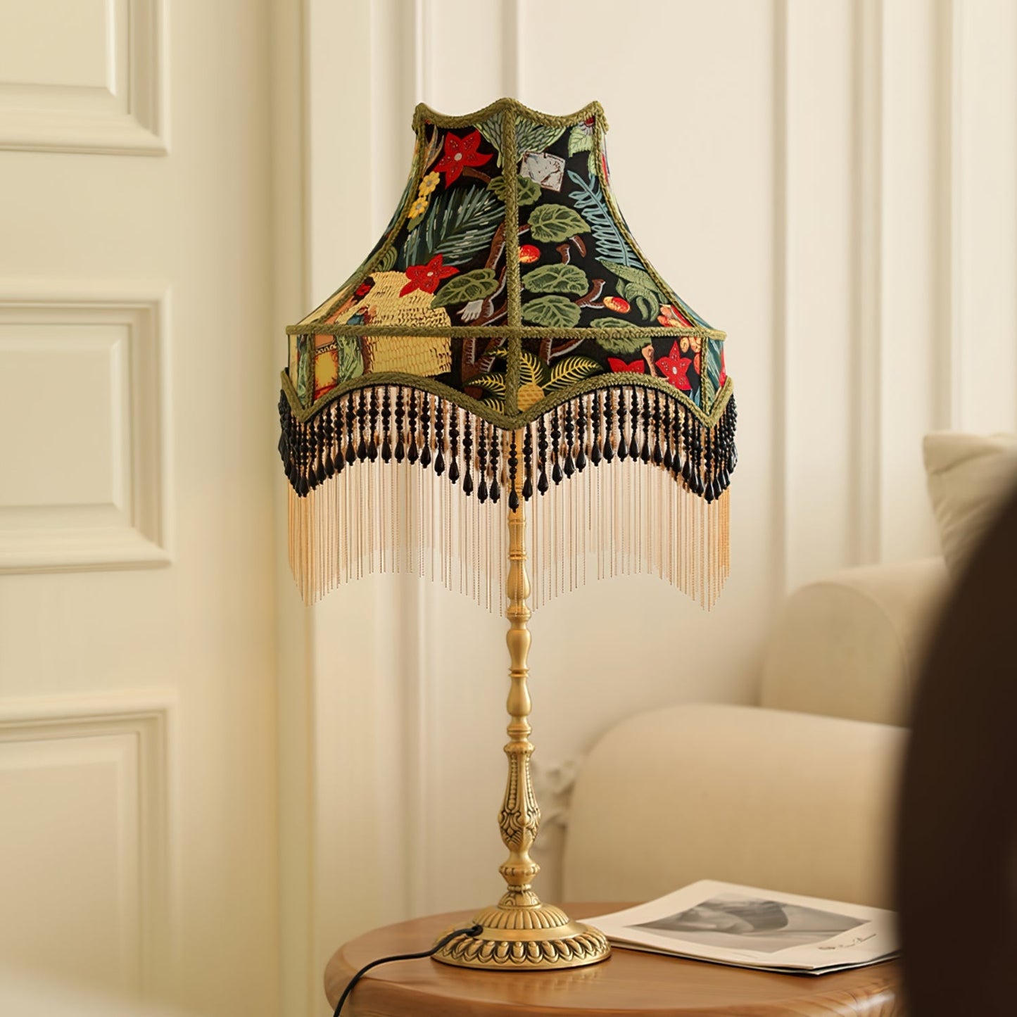 VintageBloom - Tafel Lamp in Franse Bloemmotief met Franje