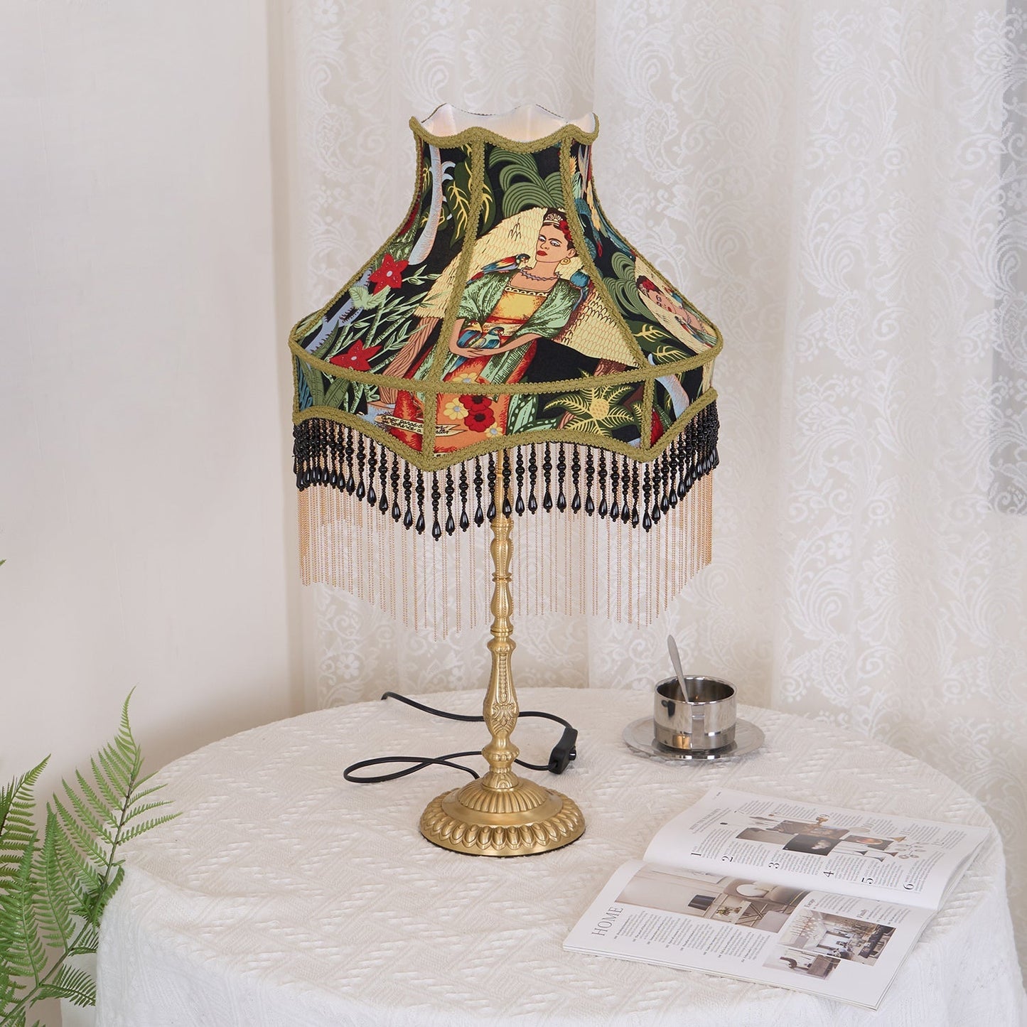 VintageBloom - Tafel Lamp in Franse Bloemmotief met Franje