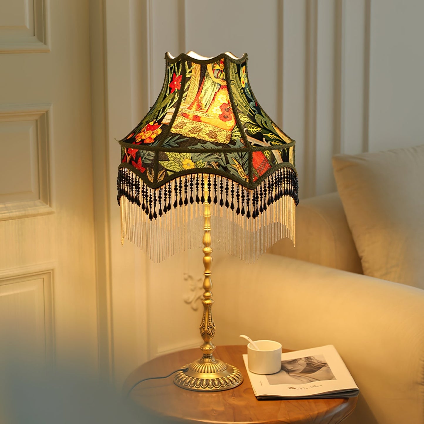 VintageBloom - Tafel Lamp in Franse Bloemmotief met Franje