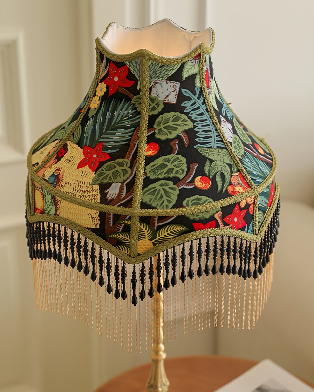 VintageBloom - Tafel Lamp in Franse Bloemmotief met Franje