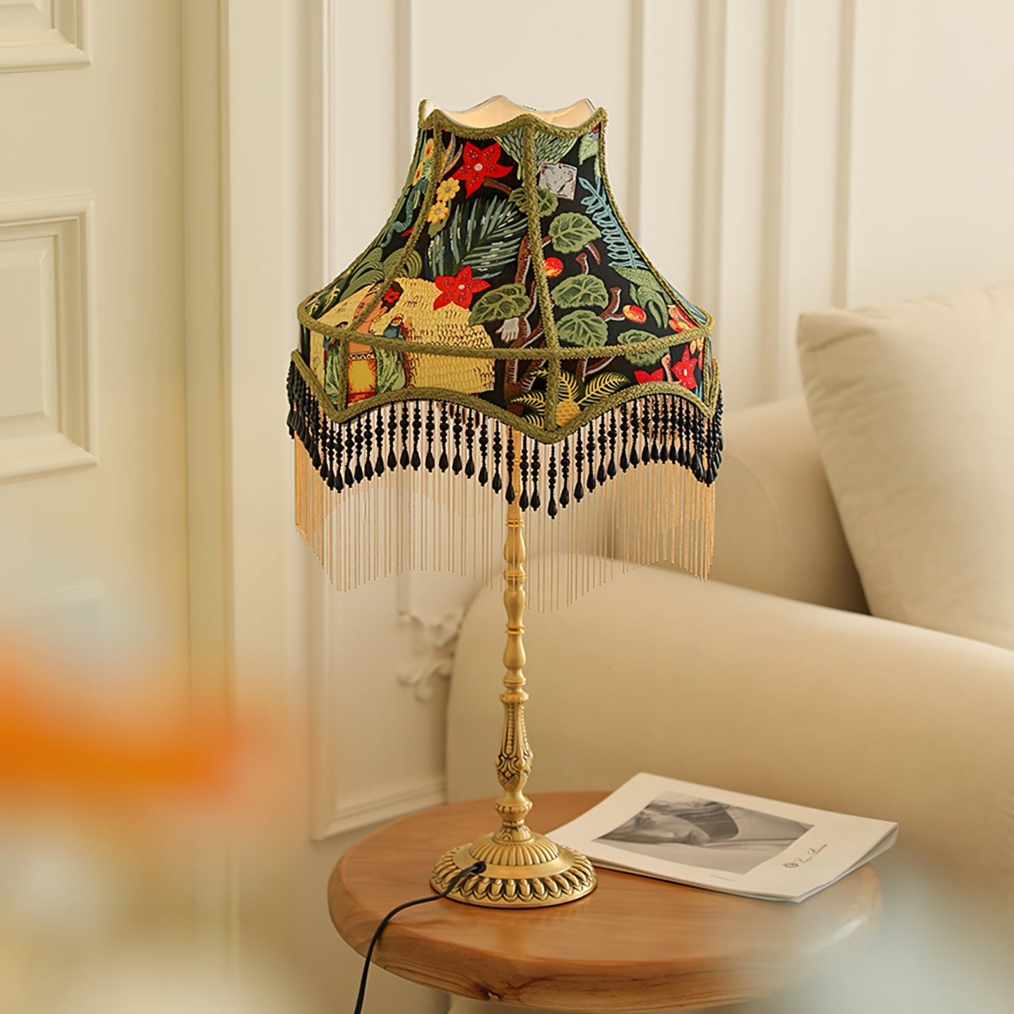 VintageBloom - Tafel Lamp in Franse Bloemmotief met Franje