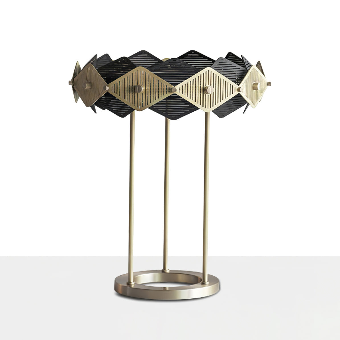 LuxeCrimson - Table Lamp with Timeless Design and Warm Red Elegance