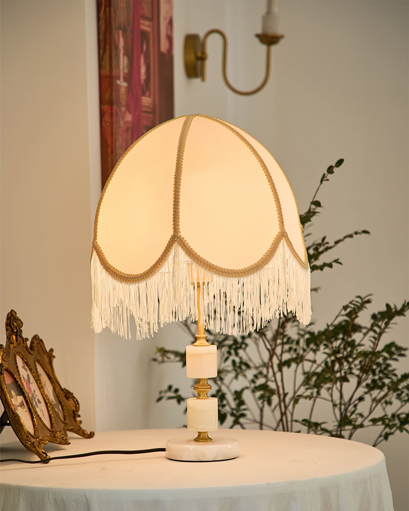 MarbleCharm – Rustic Table Lamp with Tassel Accent
