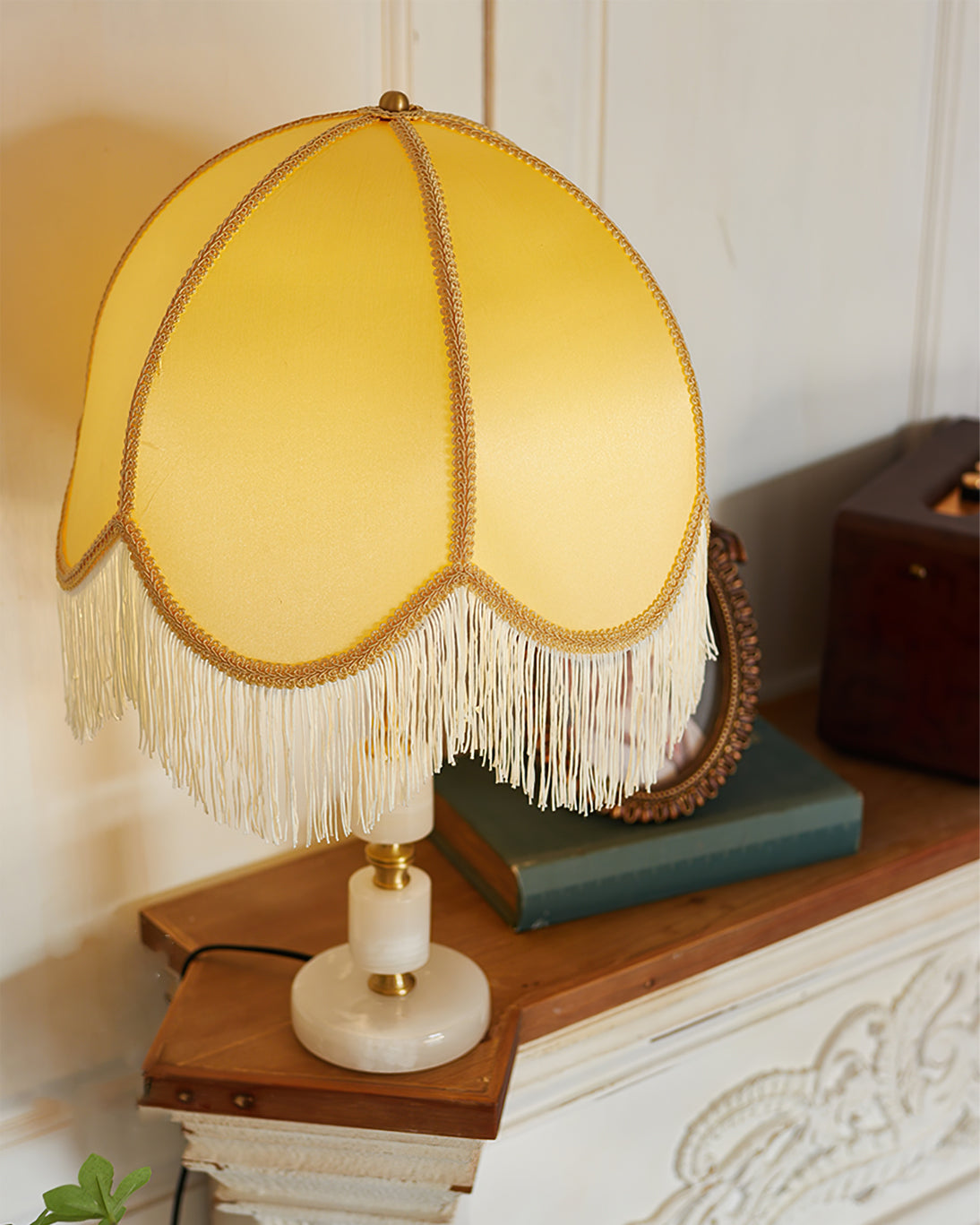 MarbleCharm – Rustic Table Lamp with Tassel Accent