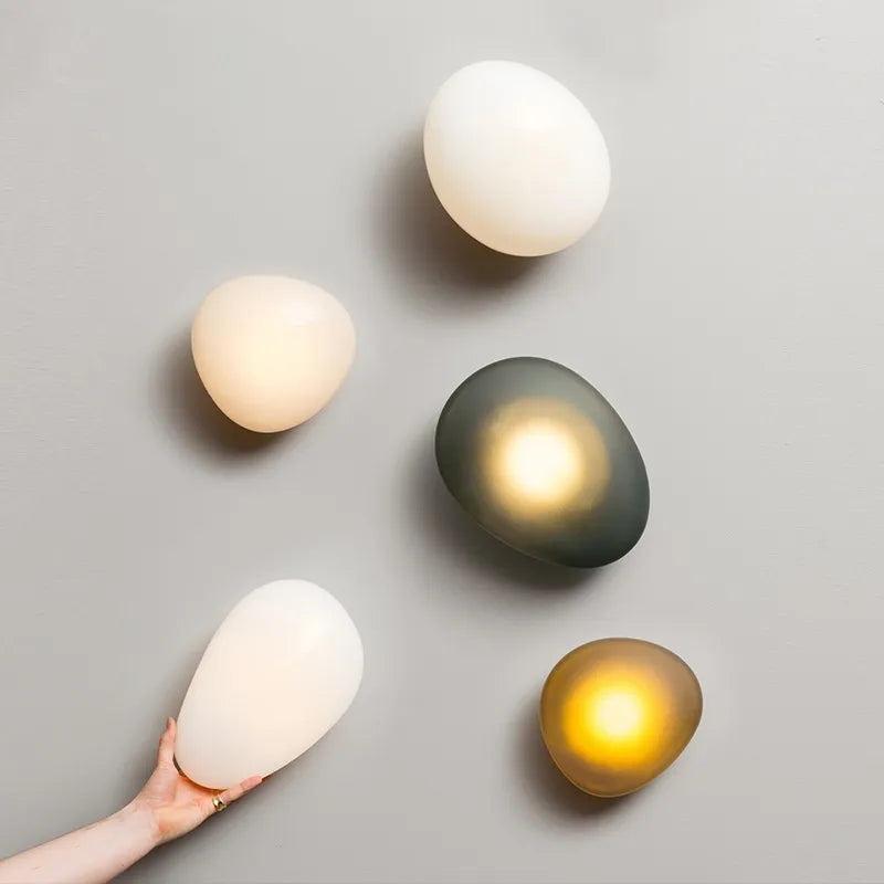 GlamGlow – Kolorowa Lampa Ścienna z Artystycznym Akcentem