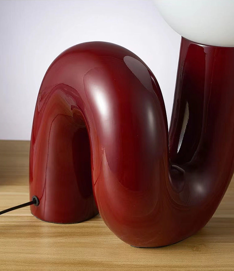 ItalicGlow – Elegant Desk Lamp with a Stylish Tilt
