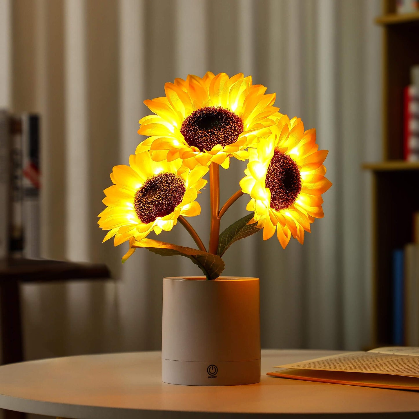 BloomBright - Sunflower Inspired Table Lamp