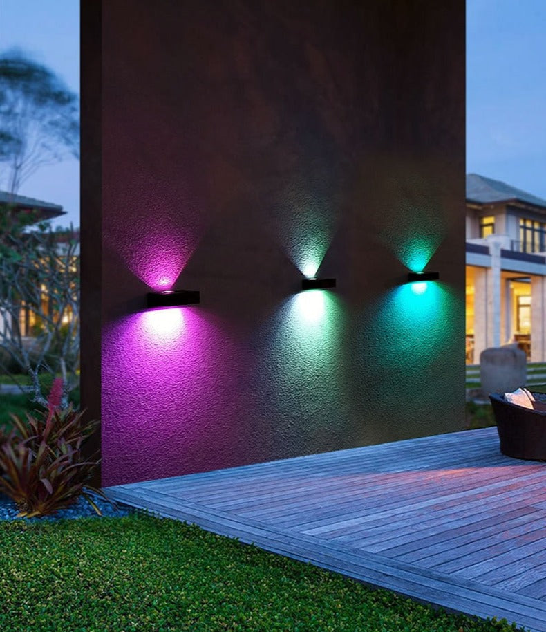 EcoShine – Moderne Solar Up-Down Außenlampe