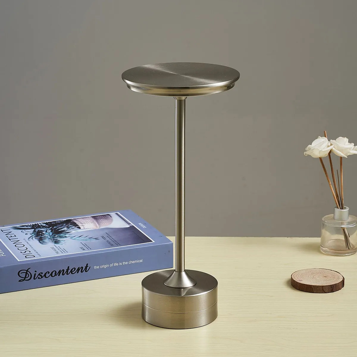 TouchGlow – Modern Table Lamp