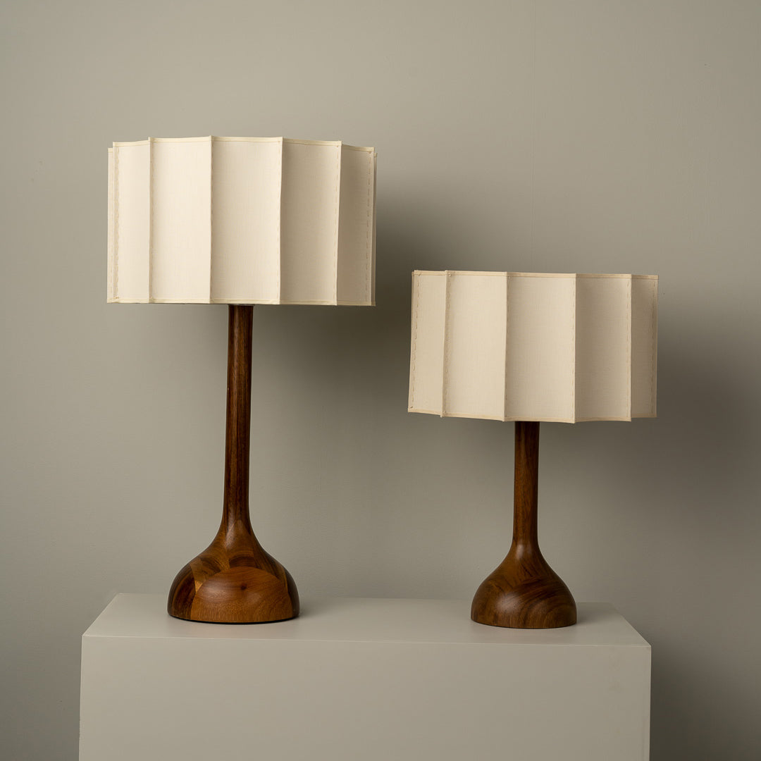 GlowNest – Lampada da Tavolo Elegante con Atmosfera Calda