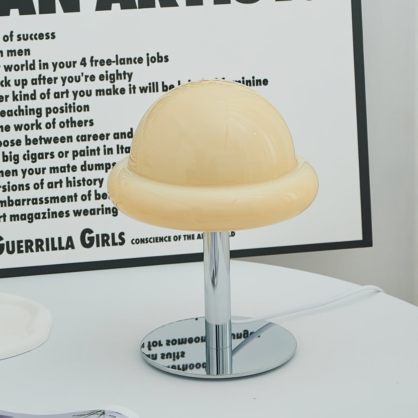 NebulaGlow - Table Lamp with Metallic Touch and Cosmic Theme