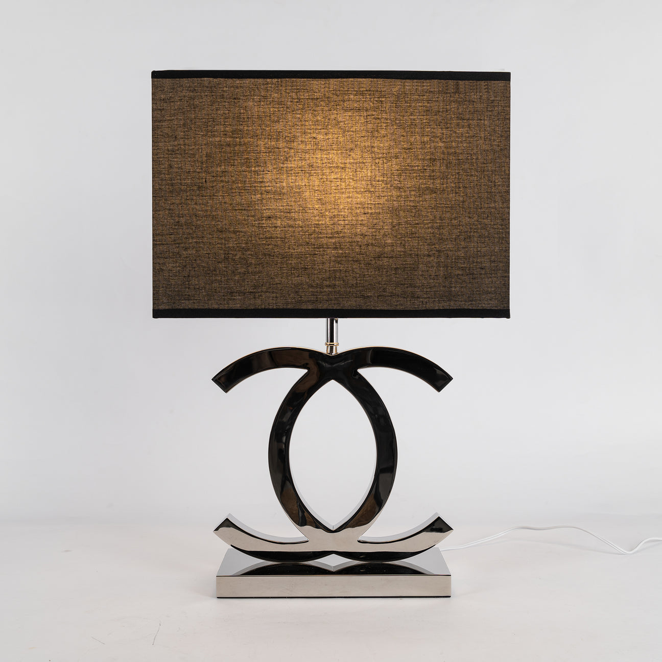 LuxeGlow – Modern Stainless Steel Table Lamp