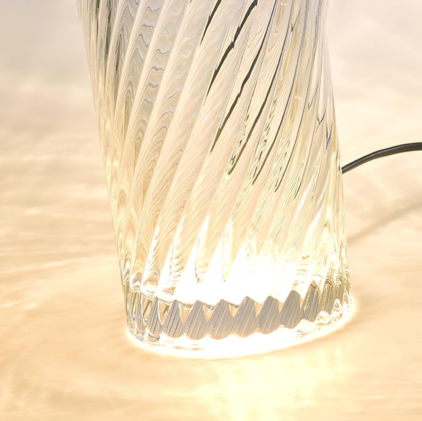 LuxeStars - Table Lamp with Starry Design and Cozy Illumination