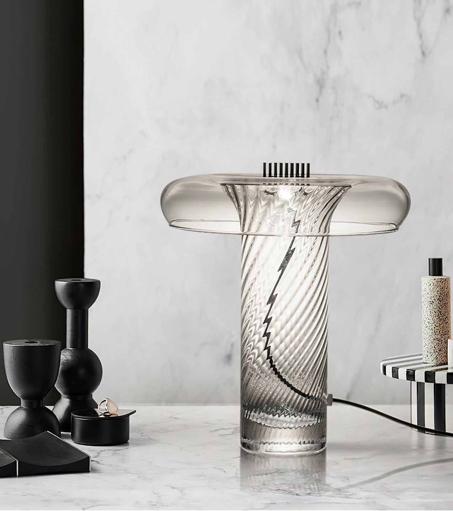 LuxeStars - Table Lamp with Starry Design and Cozy Illumination