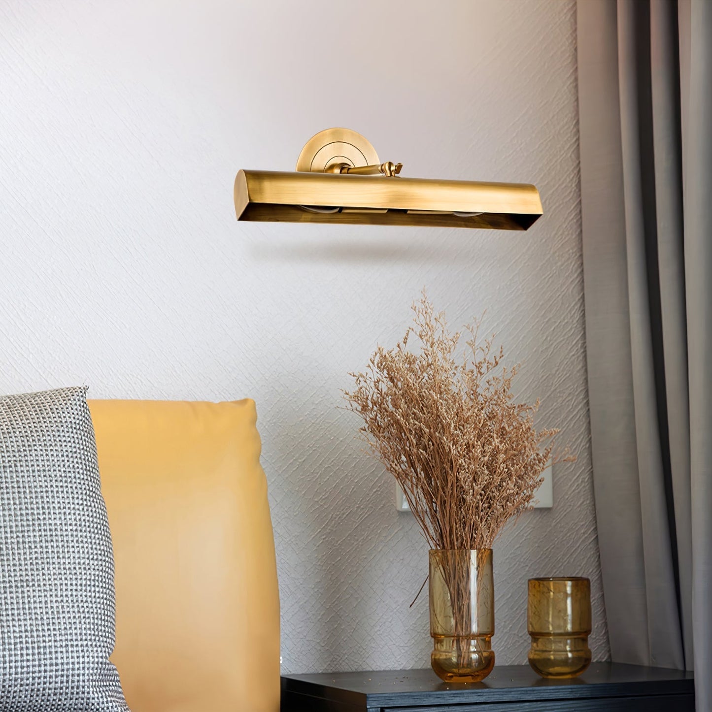 TimelessLume – Lámpara de Pared de Oro Lujo para Interiores Clásicos