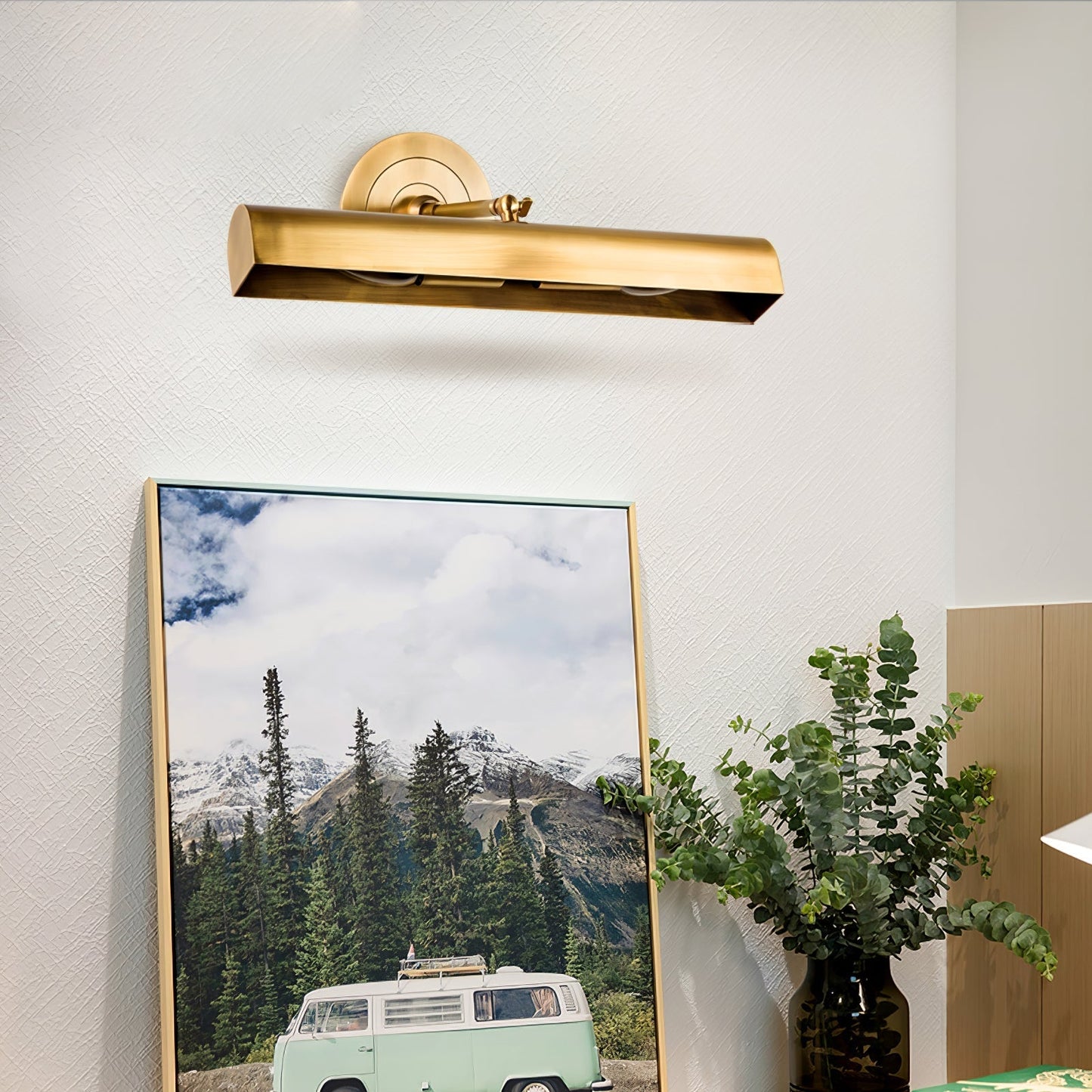 TimelessLume – Lámpara de Pared de Oro Lujo para Interiores Clásicos