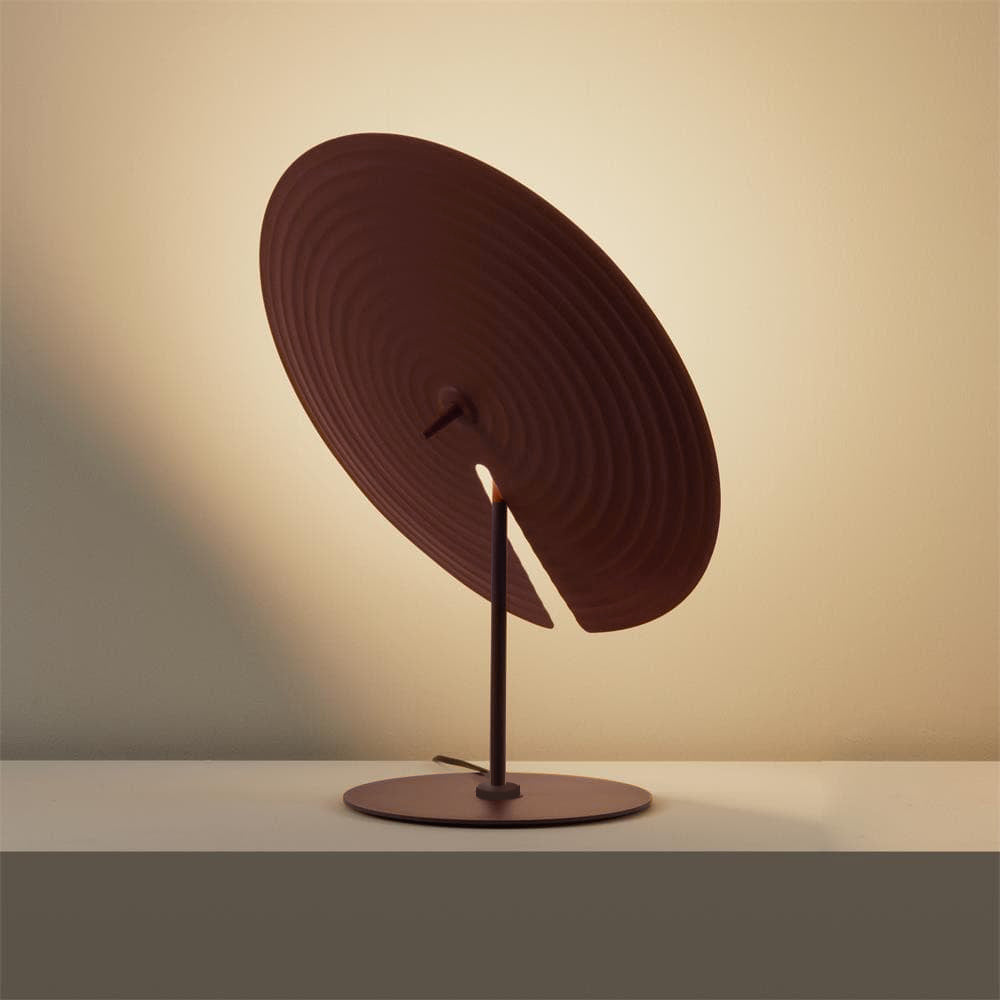 LuxeHarmony - Table Lamp with Subtle Elegance and Warm Light Spread
