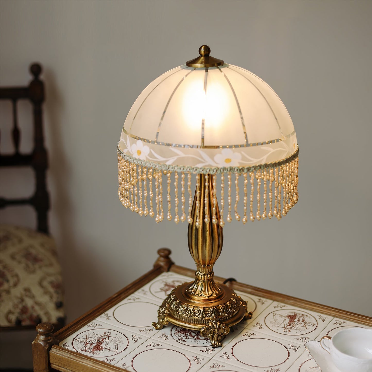 TasselLuxe - Table Lamp