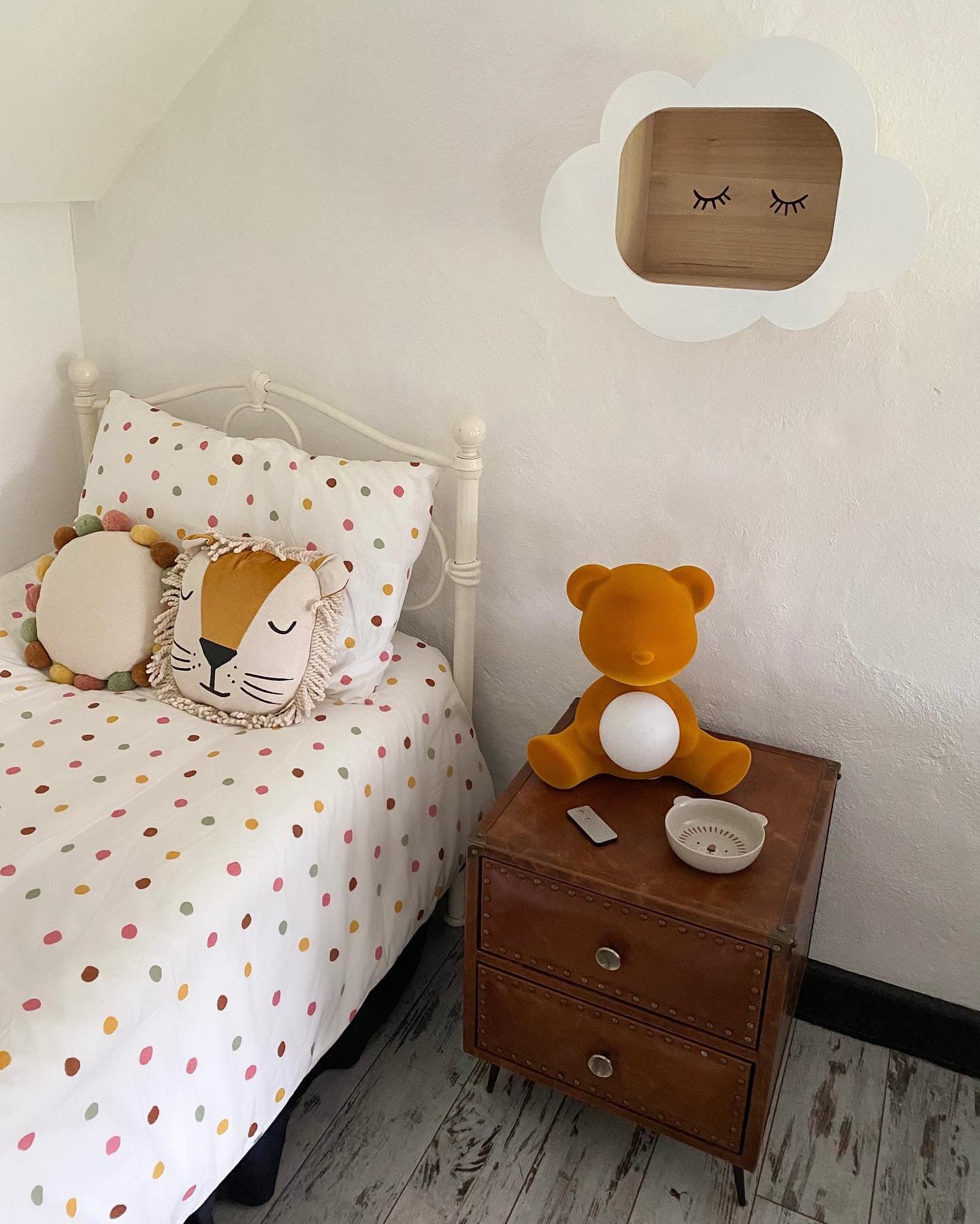 SnuggleTeddy - Cute Table Light
