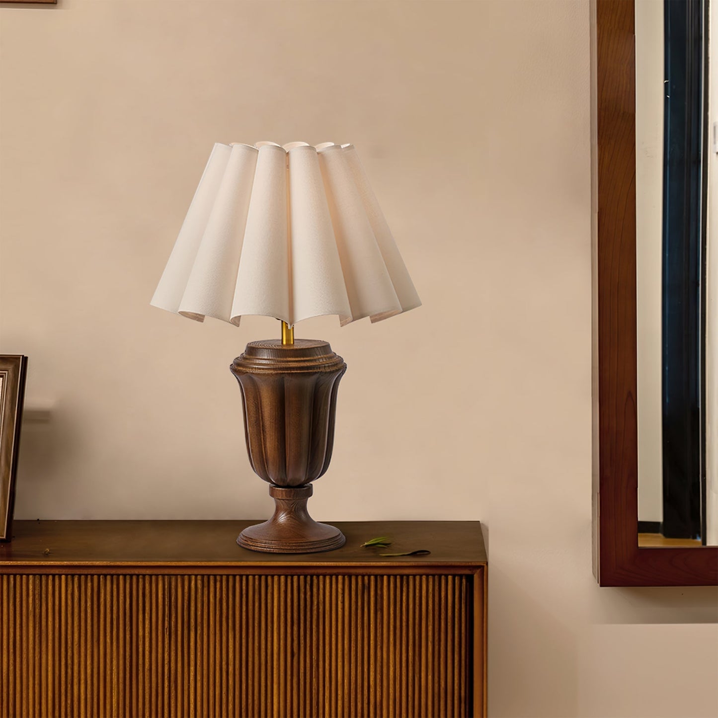 BradleyLuxe - Modern Lamp