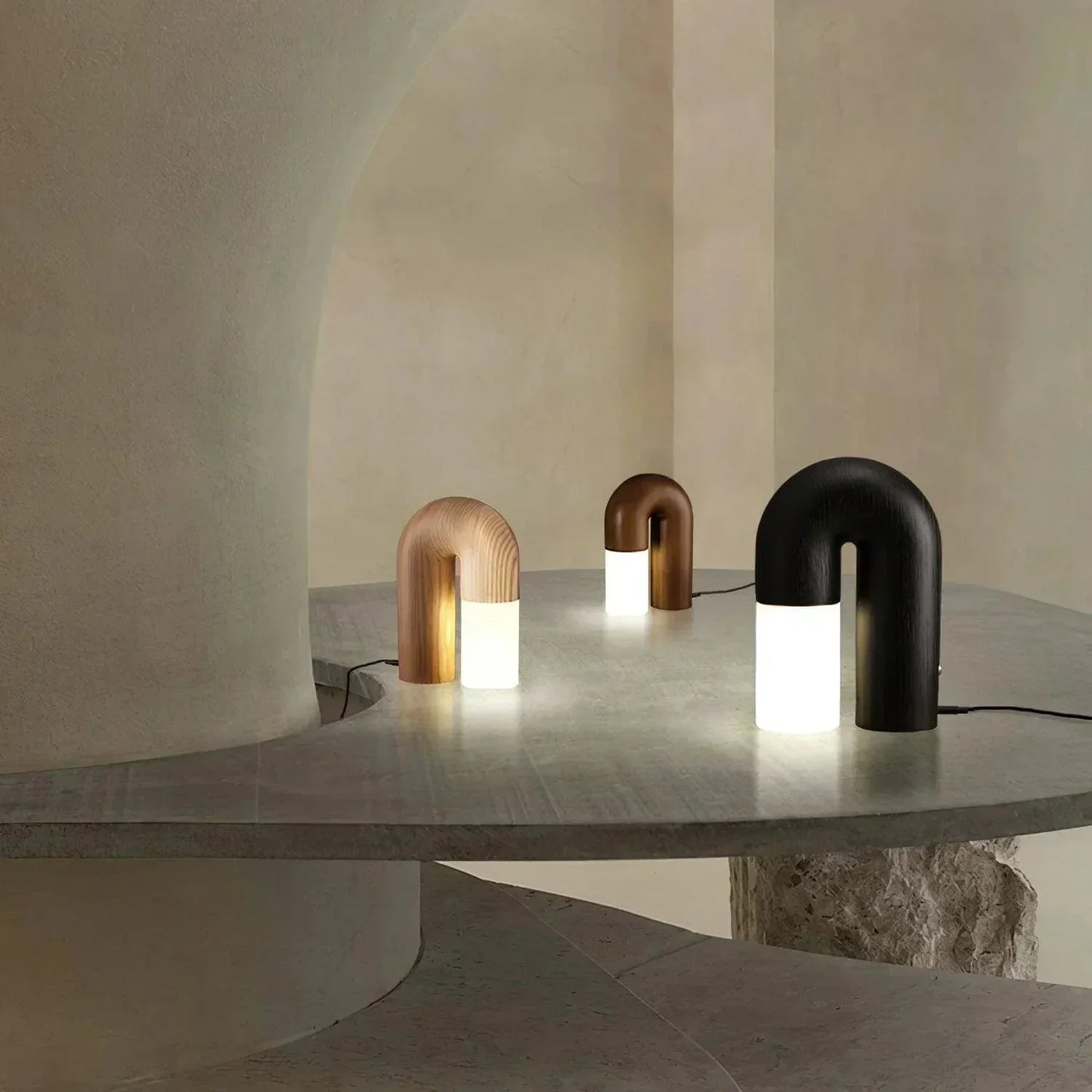 EleganceGlow – Modern Diapo Table Lamp
