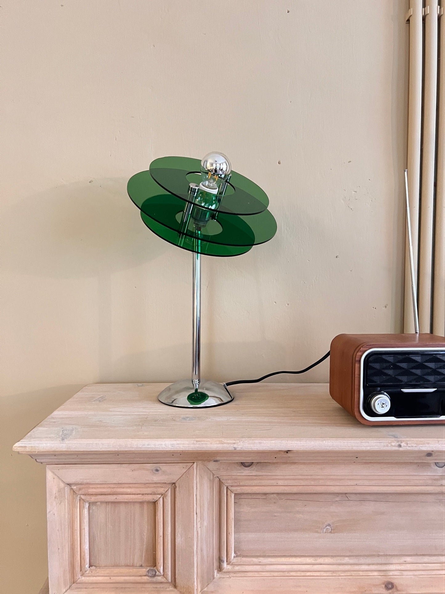 ReflectaLume – Stylish Geometric Table Lamp
