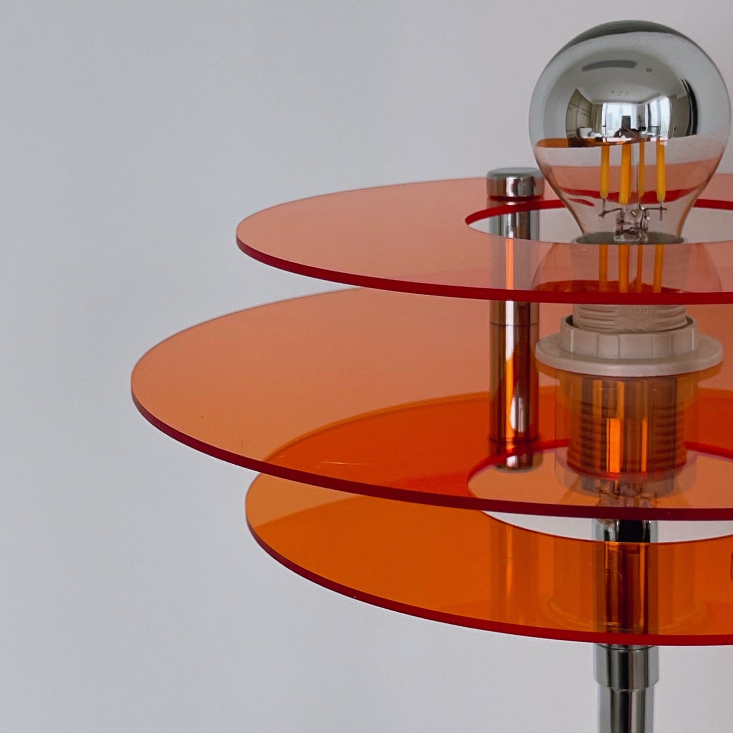 ReflectaLume – Stylish Geometric Table Lamp