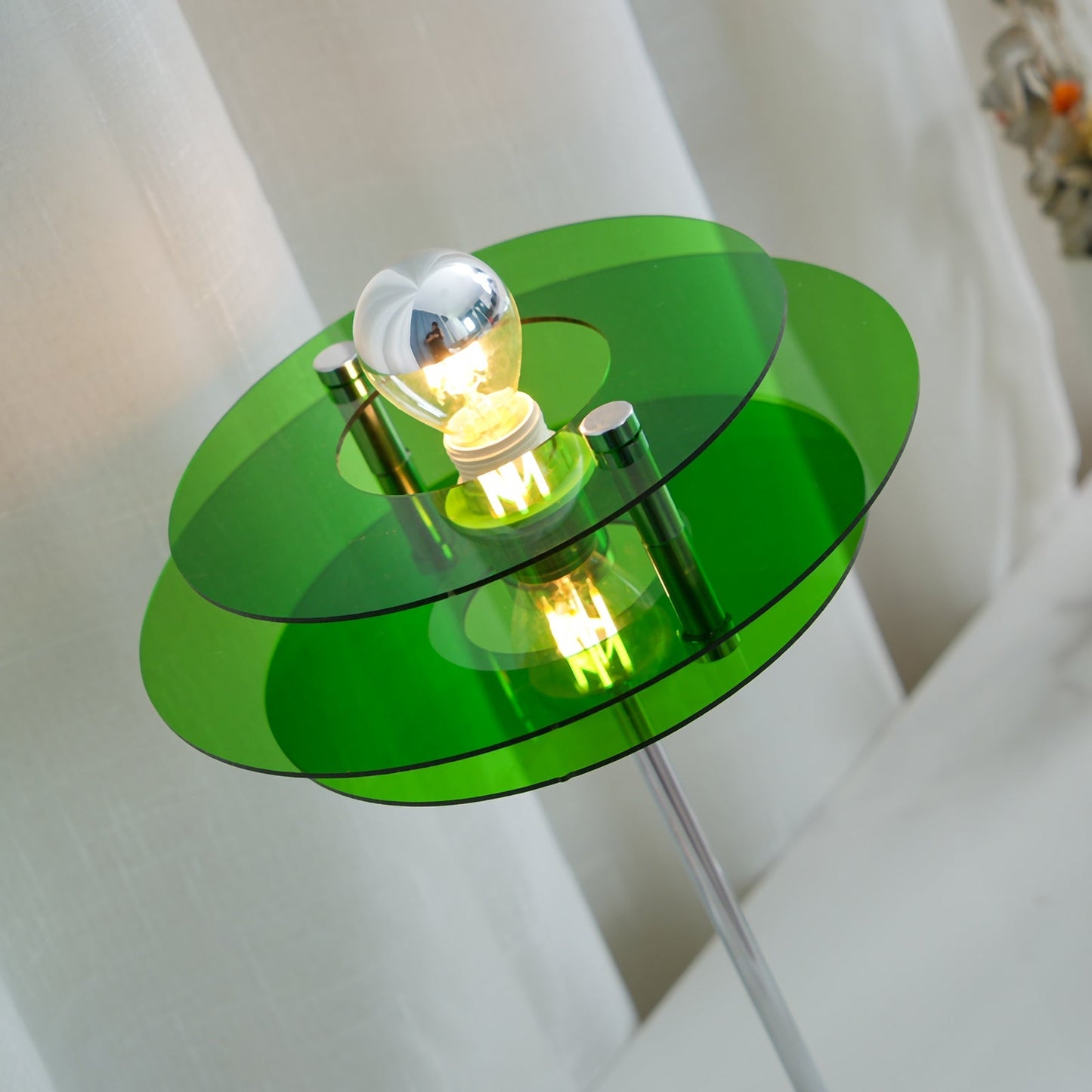 ReflectaLume – Stylish Geometric Table Lamp
