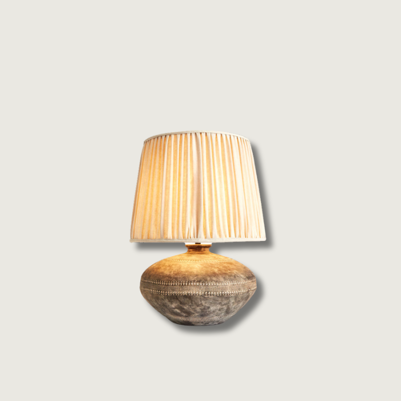 CeramiGlow - Elegant Table Lamp