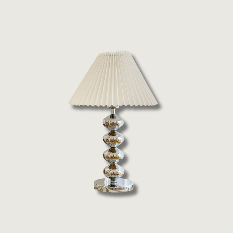 LuxeZuma - Table Lamp with Sleek Base and Cozy Illumination