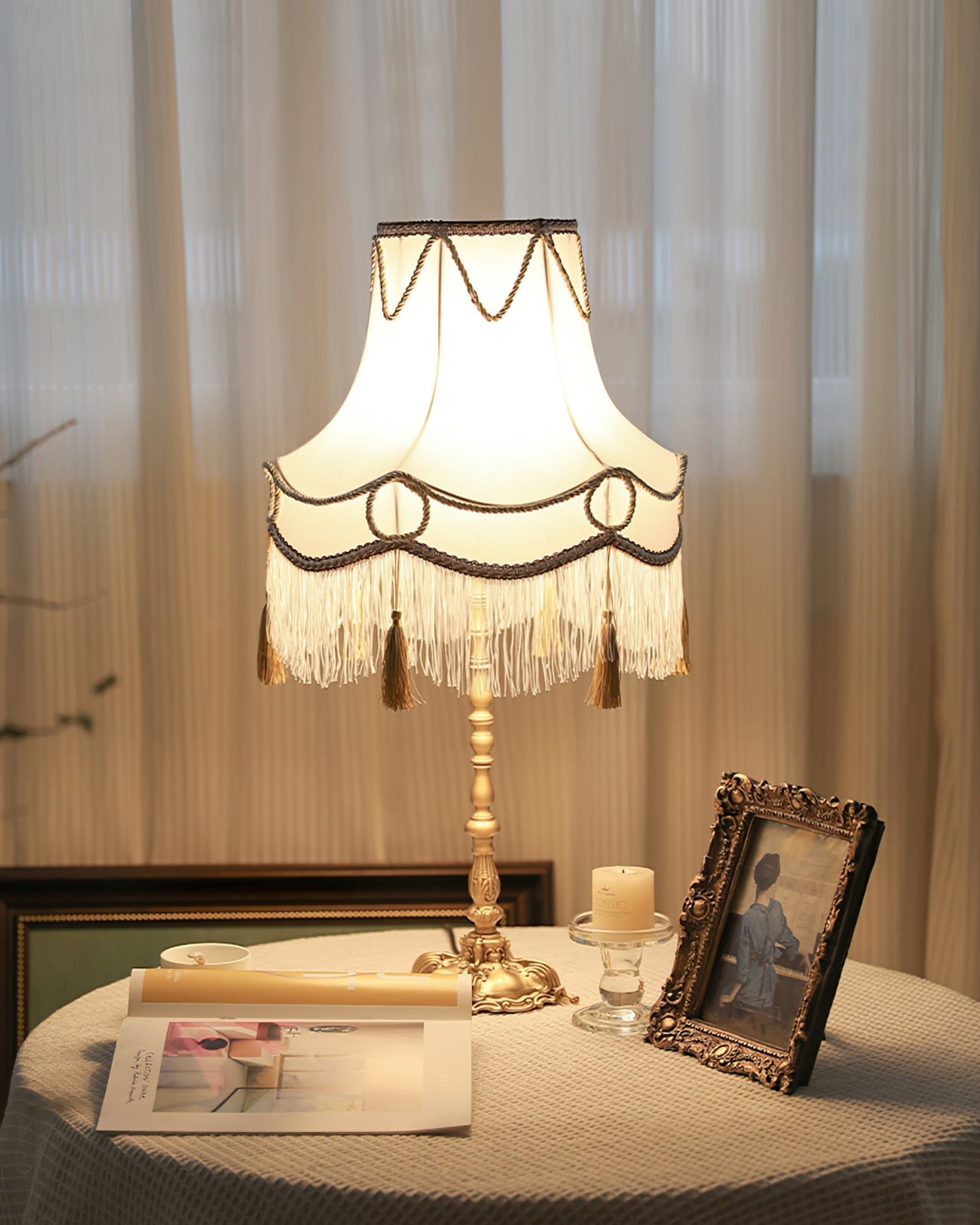 RegalBrass - Victorian Lamp with Gold Detailing and Luxurious Glow