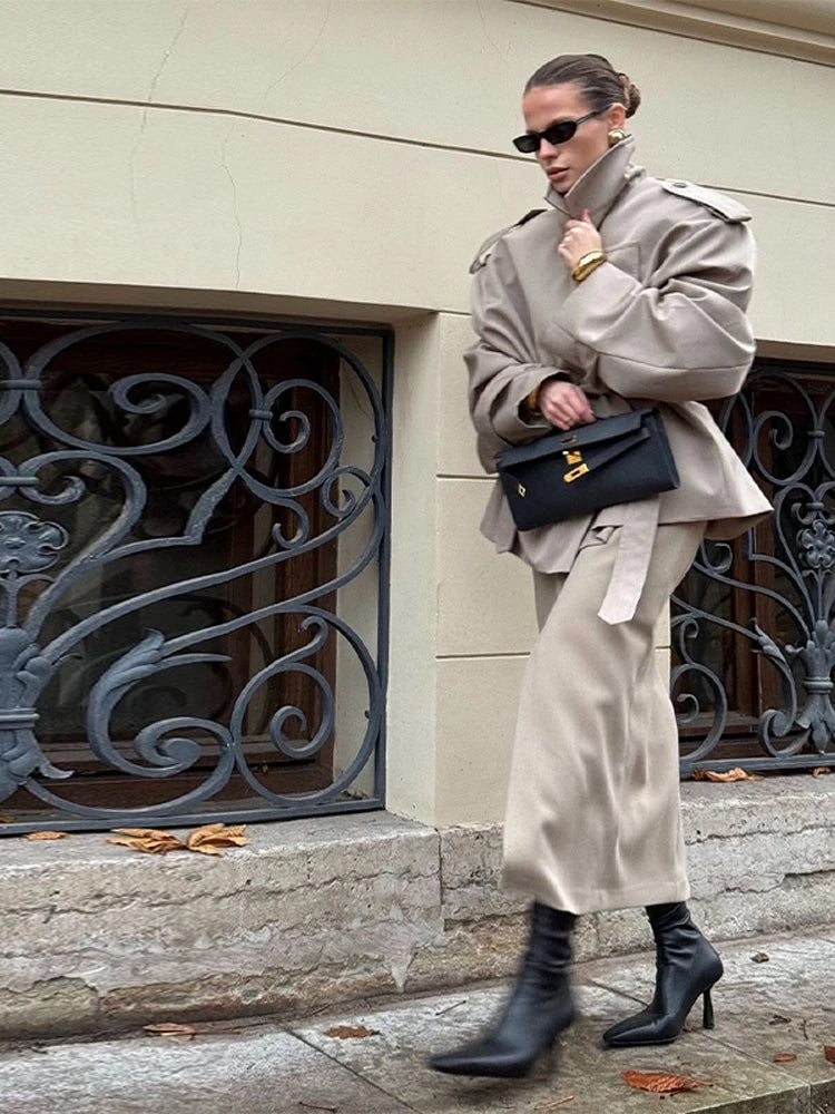 Vintage Women's Short Trench Coat with Turn-Down Collar and Shoulder Pads - Chic Women's Jacket 4