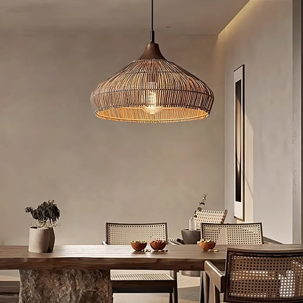 WovenGlimmer - Lampa wisząca z rattanu