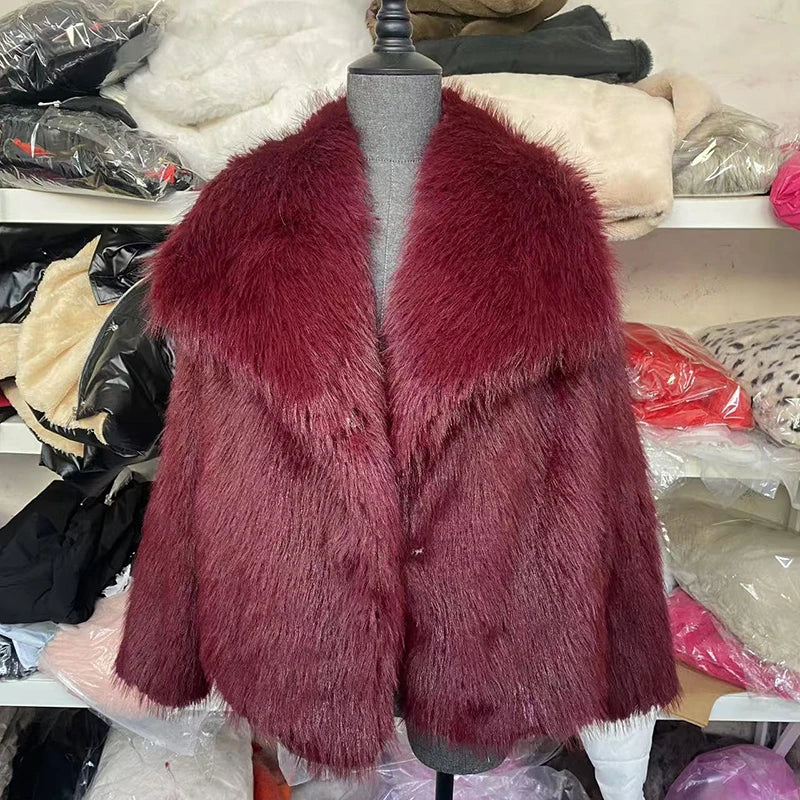 Women's Faux Fur Short Jacket – Stylish Winter Coat for Autumn Casual and Semi-Formal Wear 4