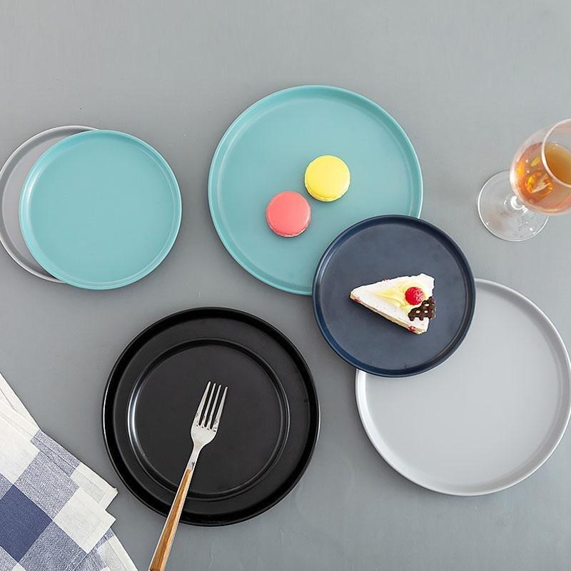 BarnTable - Classic Farm Melamine Dinnerware Set