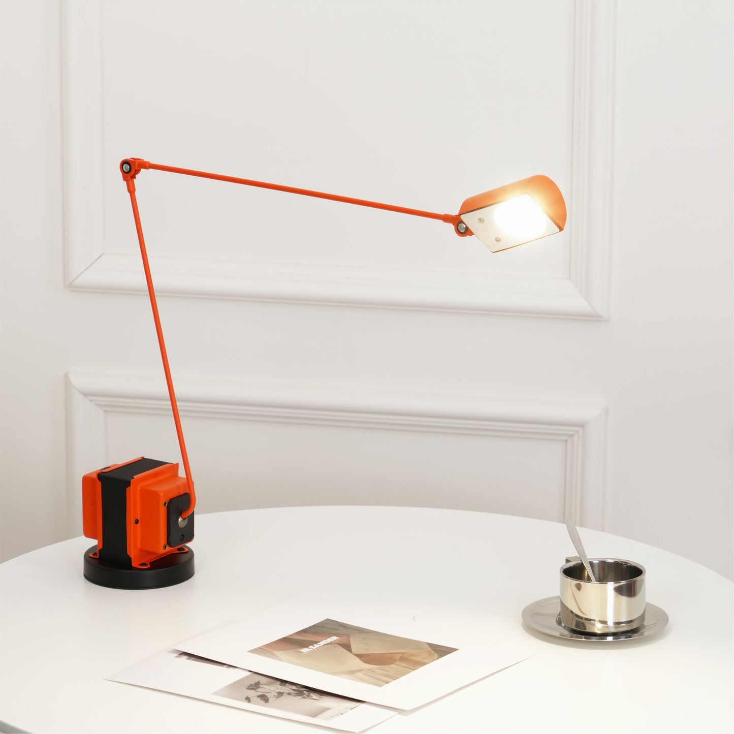 ZalenaShine - Modern Table Light
