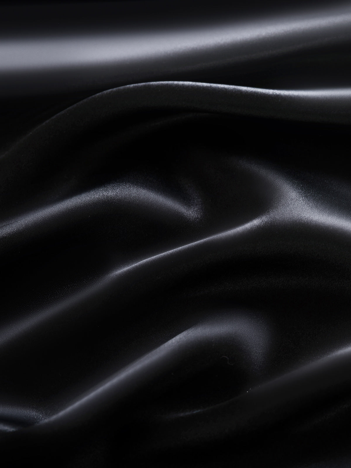 LuxeSilk - 100% Mulberry Silk Pillowcase with Envelope Closure