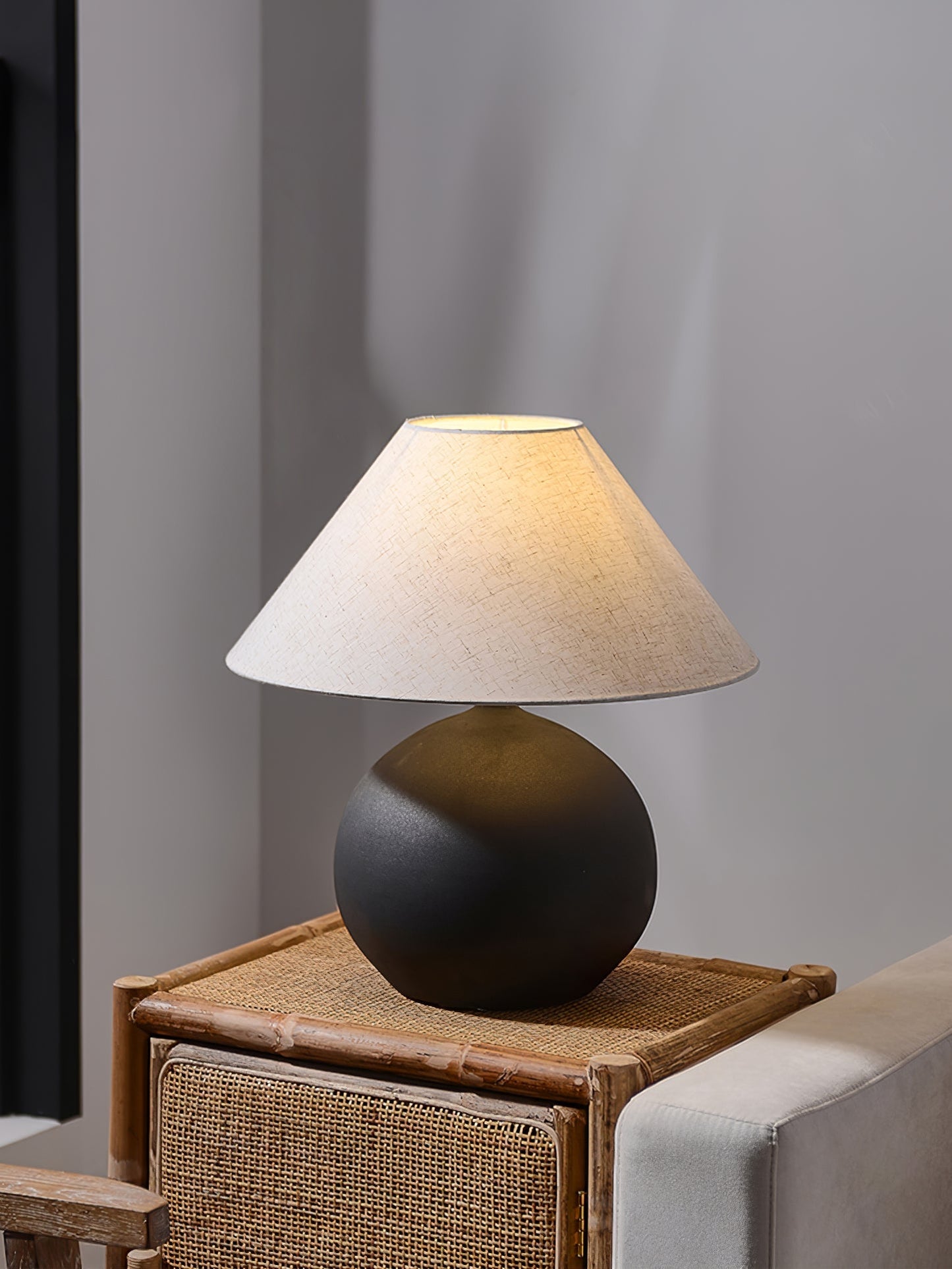 LuxeCharge - Ceramic Rechargeable Lamp