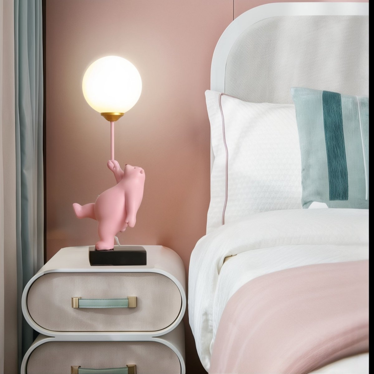 CuddleBear - Table Lamp with Cute Bear Design and Cozy Light