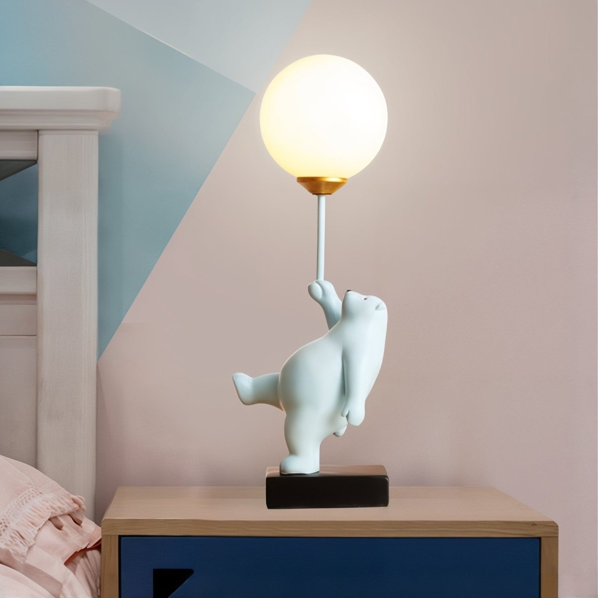 CuddleBear - Table Lamp with Cute Bear Design and Cozy Light